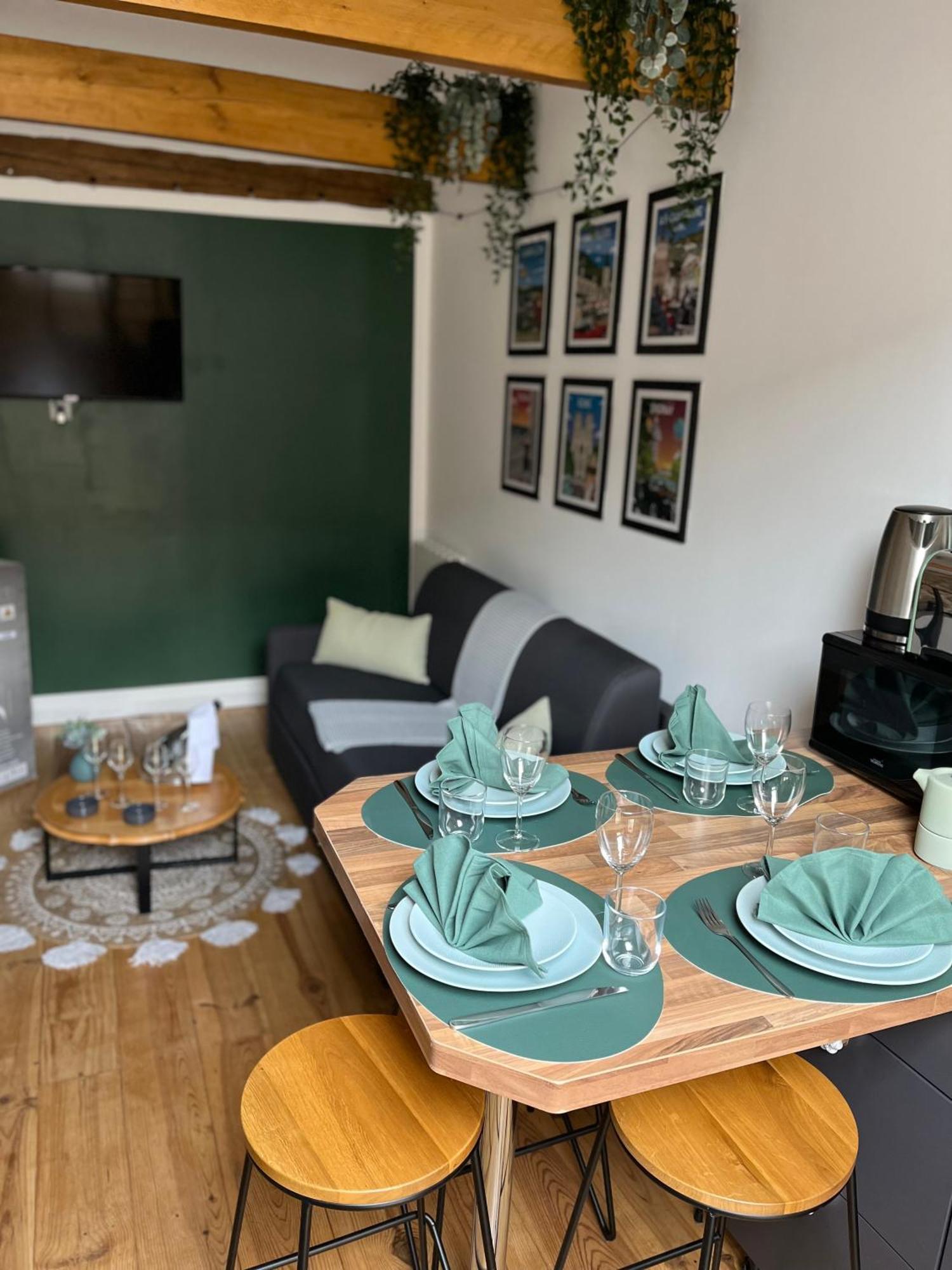Le Nid D'Isa Bed and Breakfast Hautvillers Exteriör bild